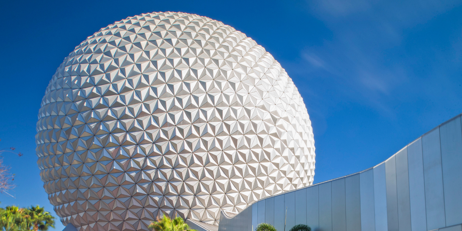 EPCOT Spaceship Earth in Orlando - receive instant notifications when ride wait times are shortest